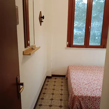 Apartment Lira Con Giardino *