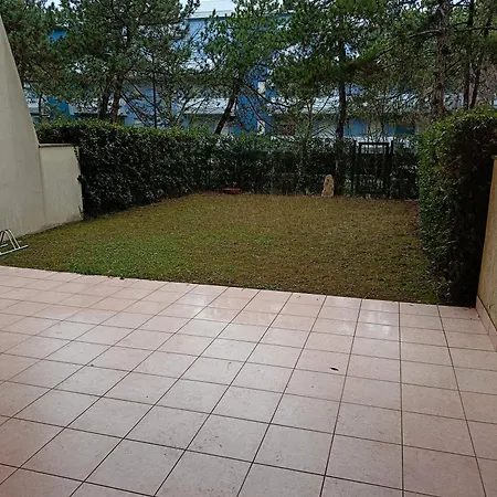 Lira Con Giardino Apartment Bibione