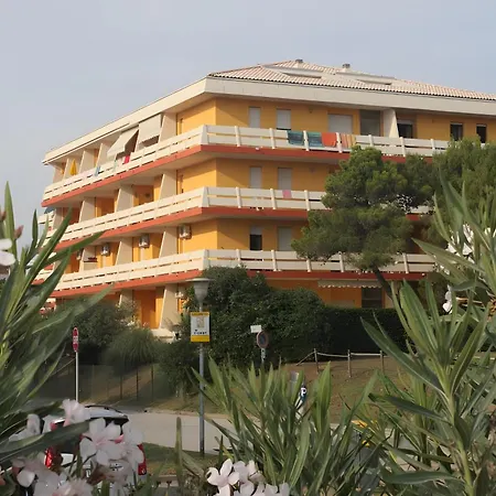Lira Con Giardino * Bibione